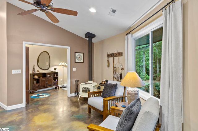 51 Sky Ranche Road, Cleveland, SC 29365