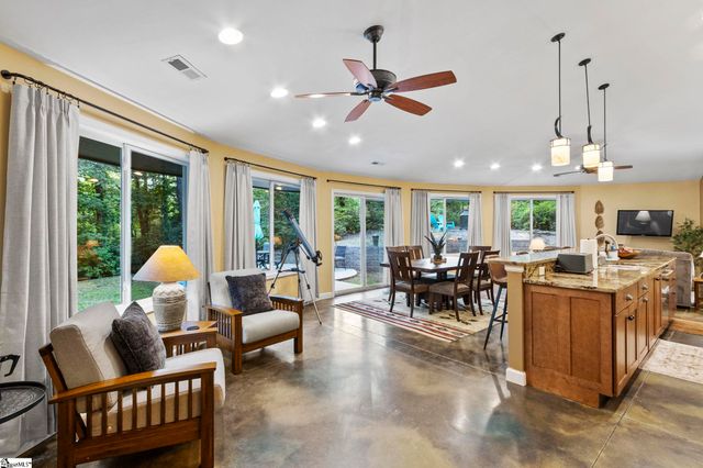 51 Sky Ranche Road, Cleveland, SC 29365
