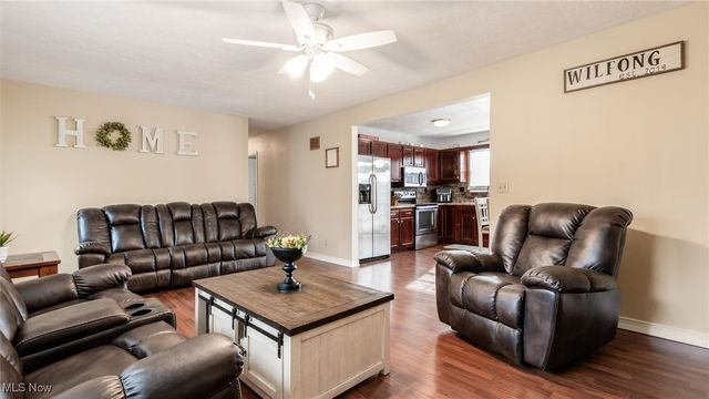 60999 Greenbriar Drive, Cambridge, OH 43725