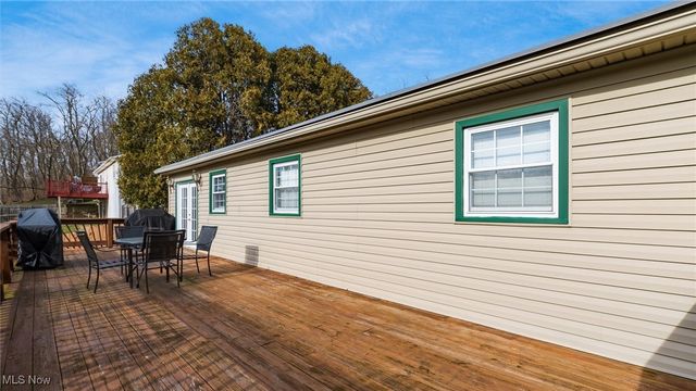 60999 Greenbriar Drive, Cambridge, OH 43725