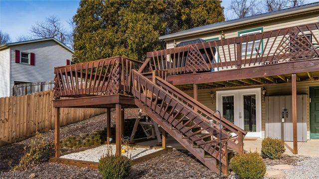 60999 Greenbriar Drive, Cambridge, OH 43725