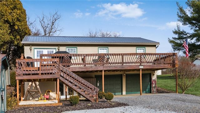 60999 Greenbriar Drive, Cambridge, OH 43725