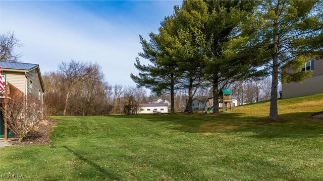 60999 Greenbriar Drive, Cambridge, OH 43725