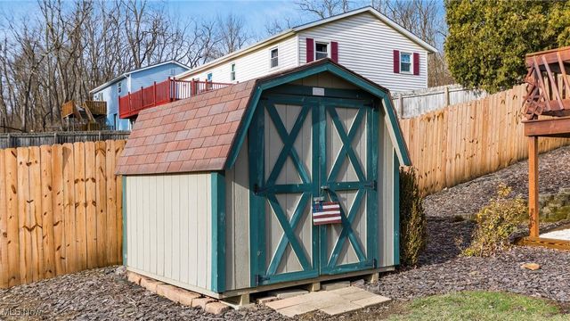 60999 Greenbriar Drive, Cambridge, OH 43725