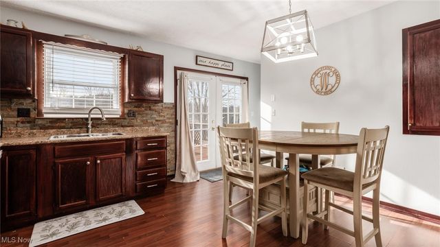 60999 Greenbriar Drive, Cambridge, OH 43725