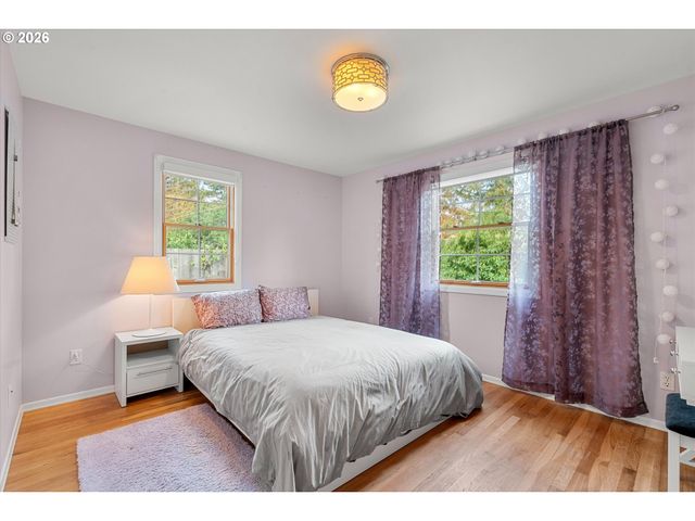 8875 Sw WOODSIDE Dr, Portland, OR 97225