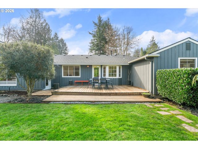 8875 Sw WOODSIDE Dr, Portland, OR 97225