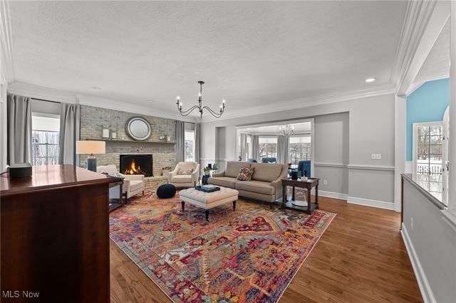 42 Fox Trace Lane, Hudson, OH 44236