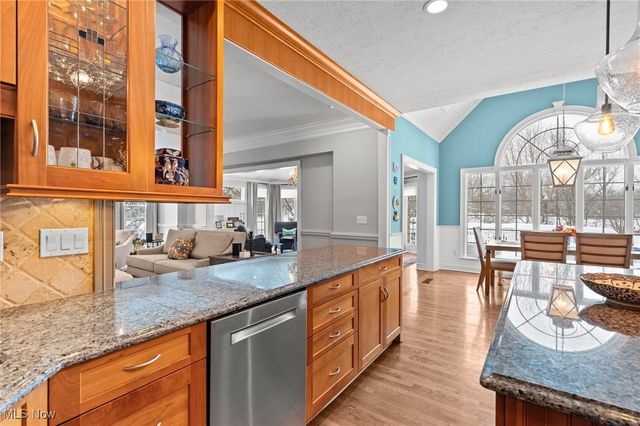 42 Fox Trace Lane, Hudson, OH 44236