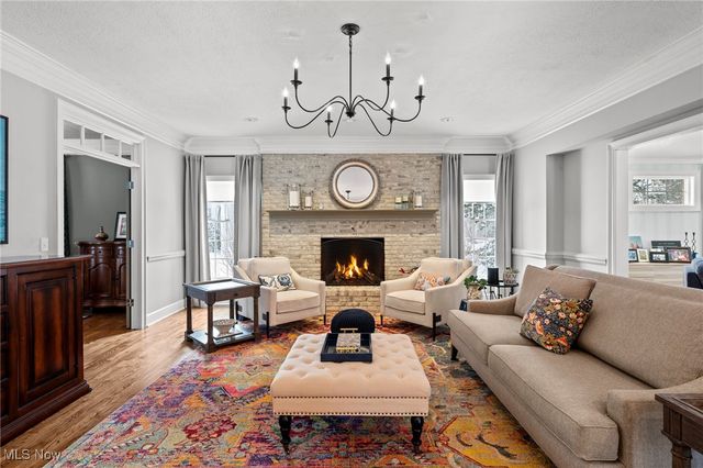 42 Fox Trace Lane, Hudson, OH 44236