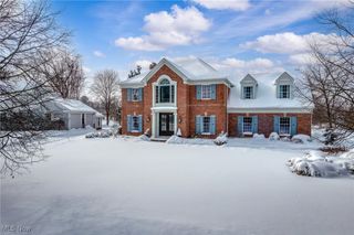 42 Fox Trace Lane, Hudson, OH 44236