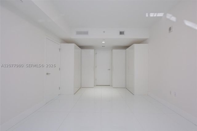 1010 Brickell Ave 1402, Miami, FL 33131