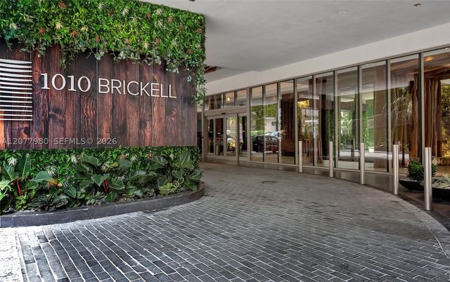 1010 Brickell Ave 1402, Miami, FL 33131