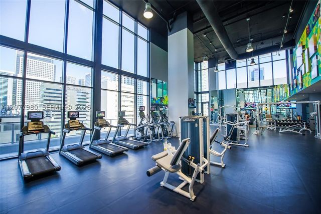 1010 Brickell Ave 1402, Miami, FL 33131