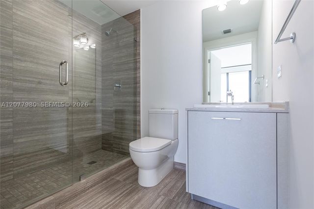 1010 Brickell Ave 1402, Miami, FL 33131