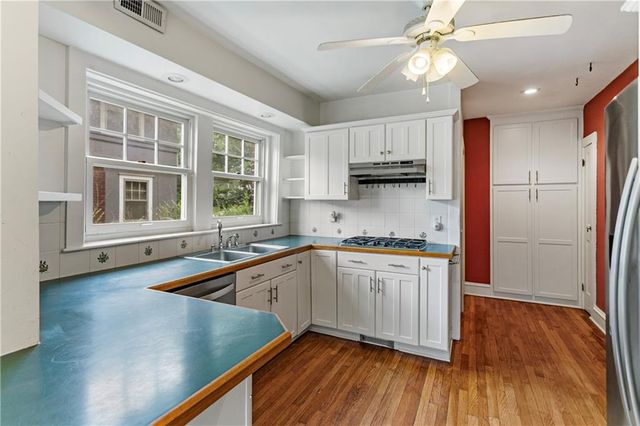 5728 Rockhill Road, Kansas City, MO 64110