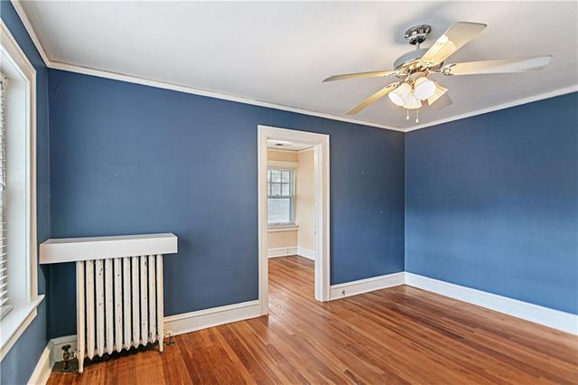 5728 Rockhill Road, Kansas City, MO 64110