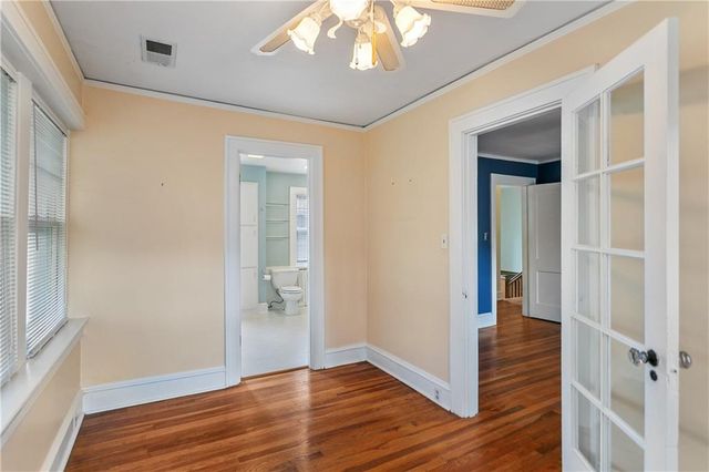 5728 Rockhill Road, Kansas City, MO 64110