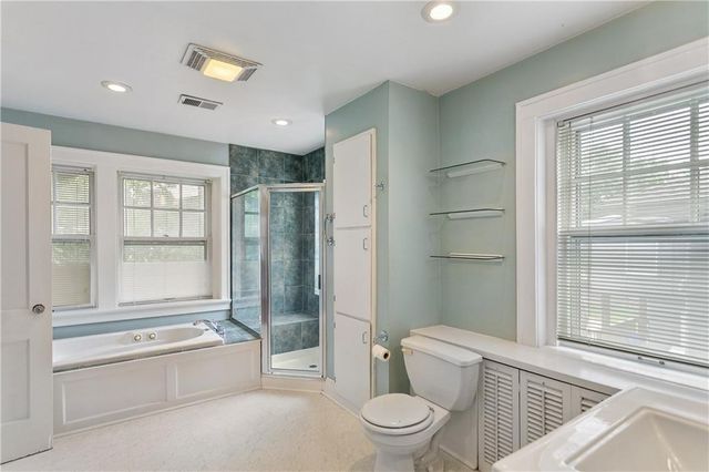5728 Rockhill Road, Kansas City, MO 64110