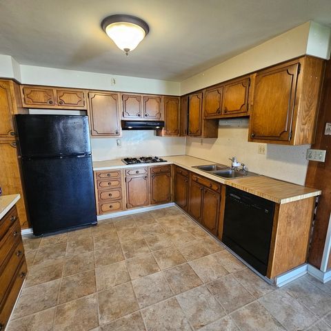 4701 ILLINOIS Street, Loves Park, IL 61111