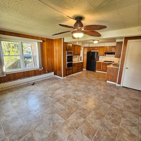 4701 ILLINOIS Street, Loves Park, IL 61111