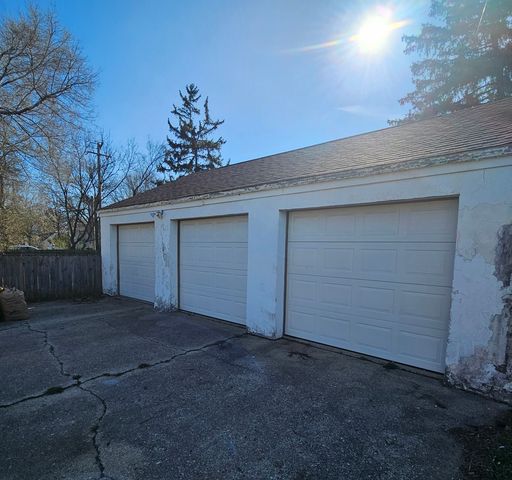 4701 ILLINOIS Street, Loves Park, IL 61111