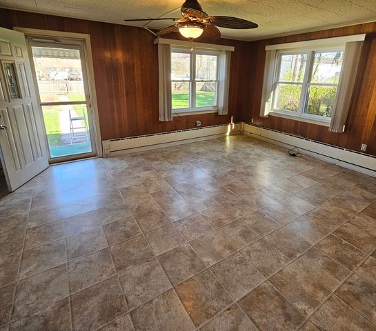 4701 ILLINOIS Street, Loves Park, IL 61111