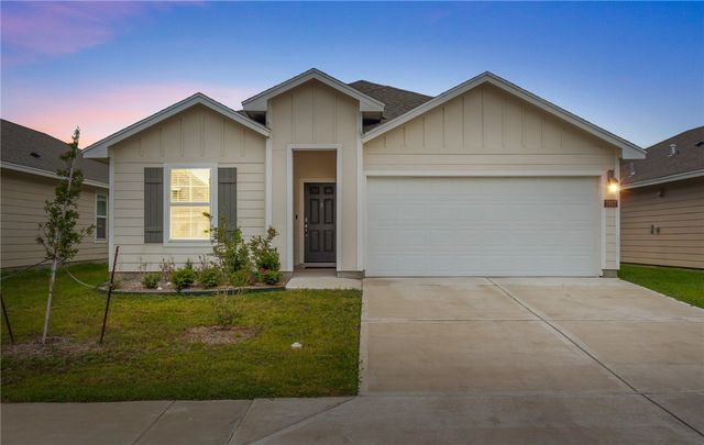 1917 Whirlaway Dr, Corpus Christi, TX 78417