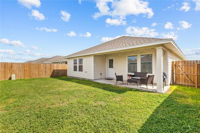 1917 Whirlaway Dr, Corpus Christi, TX 78417