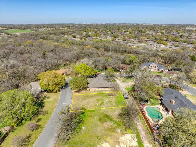 317 Arapaho W, Sherman, TX 75092