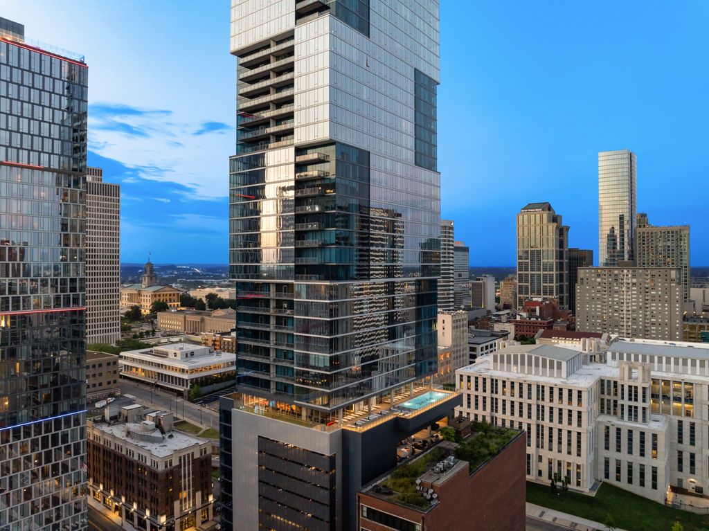 805 Church St Apt 3803, Nashville, TN 37203