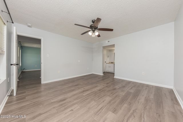 353 Potters Hill Road, Richlands, NC 28574