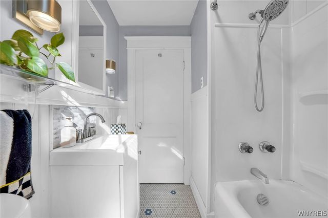 314 School Street, Tonawanda, NY 14217