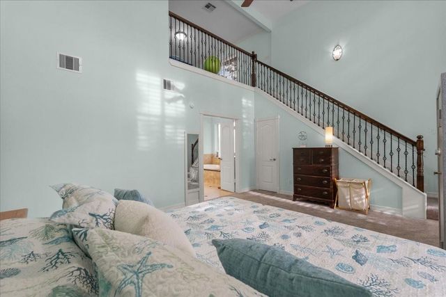 914 Pinewood Lane, Seabrook, TX 77586