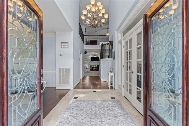 914 Pinewood Lane, Seabrook, TX 77586