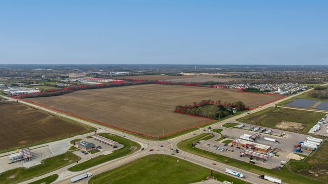 56XX Rockton Road, Roscoe, IL 61073