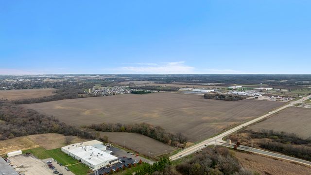 56XX Rockton Road, Roscoe, IL 61073
