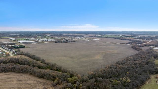 56XX Rockton Road, Roscoe, IL 61073