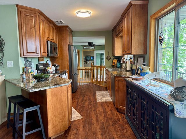 904 Riverside Avenue N, Sartell, MN 56377