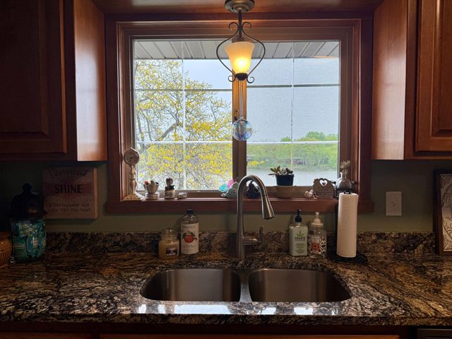 904 Riverside Avenue N, Sartell, MN 56377