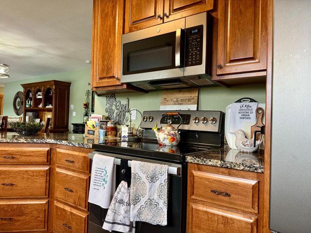 904 Riverside Avenue N, Sartell, MN 56377