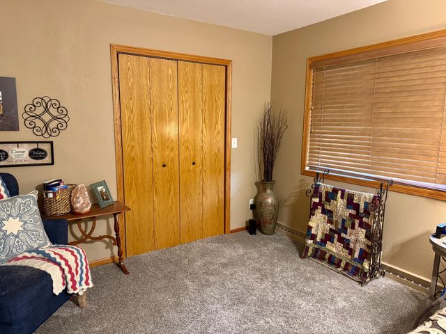 904 Riverside Avenue N, Sartell, MN 56377