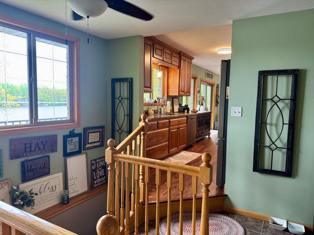 904 Riverside Avenue N, Sartell, MN 56377