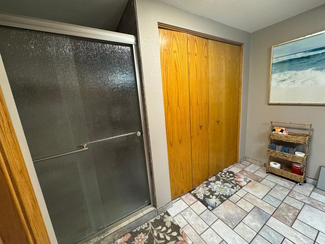 904 Riverside Avenue N, Sartell, MN 56377