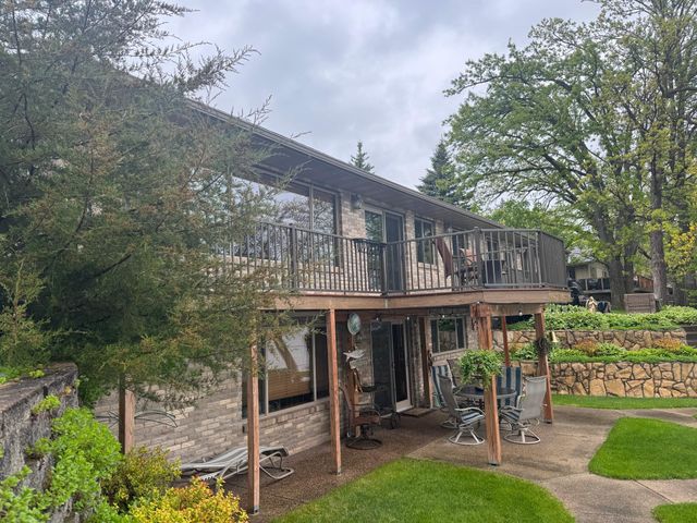 904 Riverside Avenue N, Sartell, MN 56377