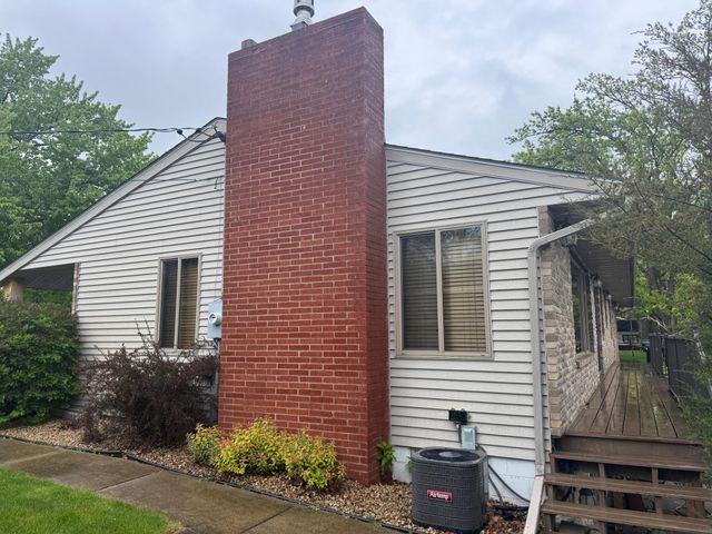 904 Riverside Avenue N, Sartell, MN 56377