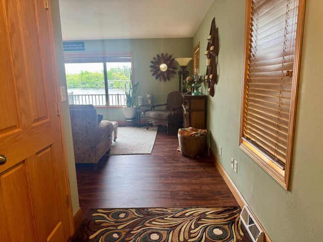 904 Riverside Avenue N, Sartell, MN 56377