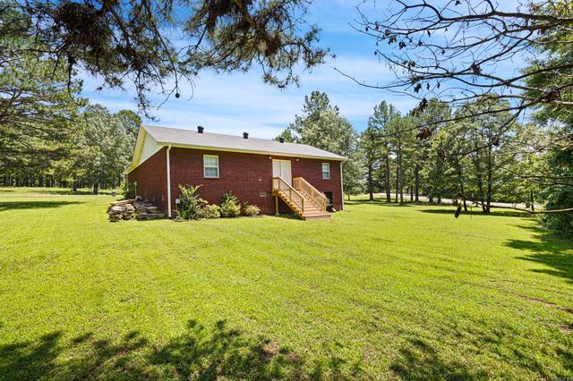 109 Topeka Court, Russellville, AR 72802