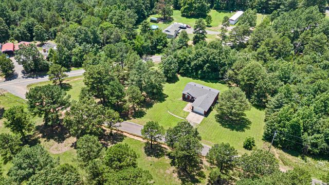 109 Topeka Court, Russellville, AR 72802