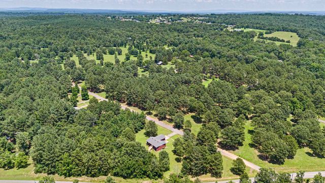 109 Topeka Court, Russellville, AR 72802